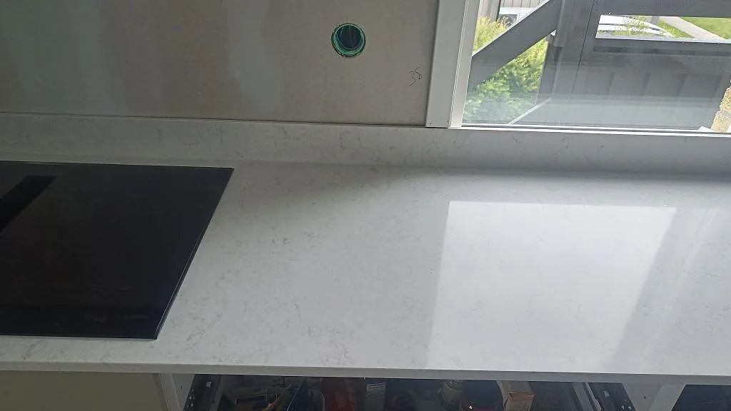 Køkkenbordplade i Silestone Snowy Ibiza, Huskvarna – billede 2