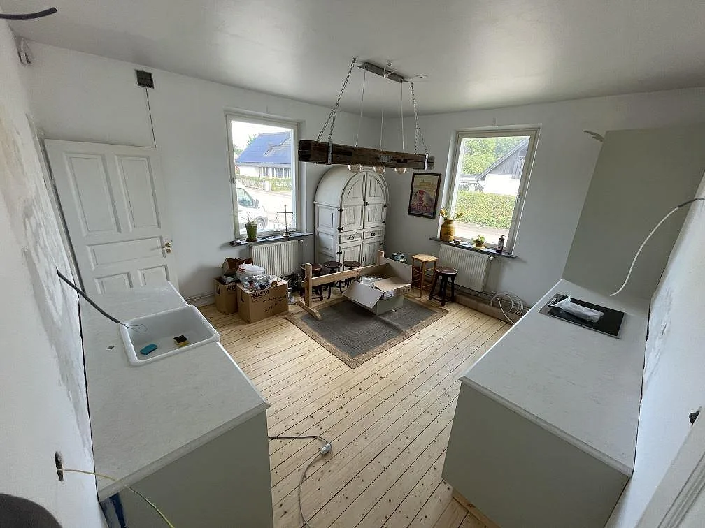 Køkkenbordplade i Silestone Snowy Ibiza, Kågeröd