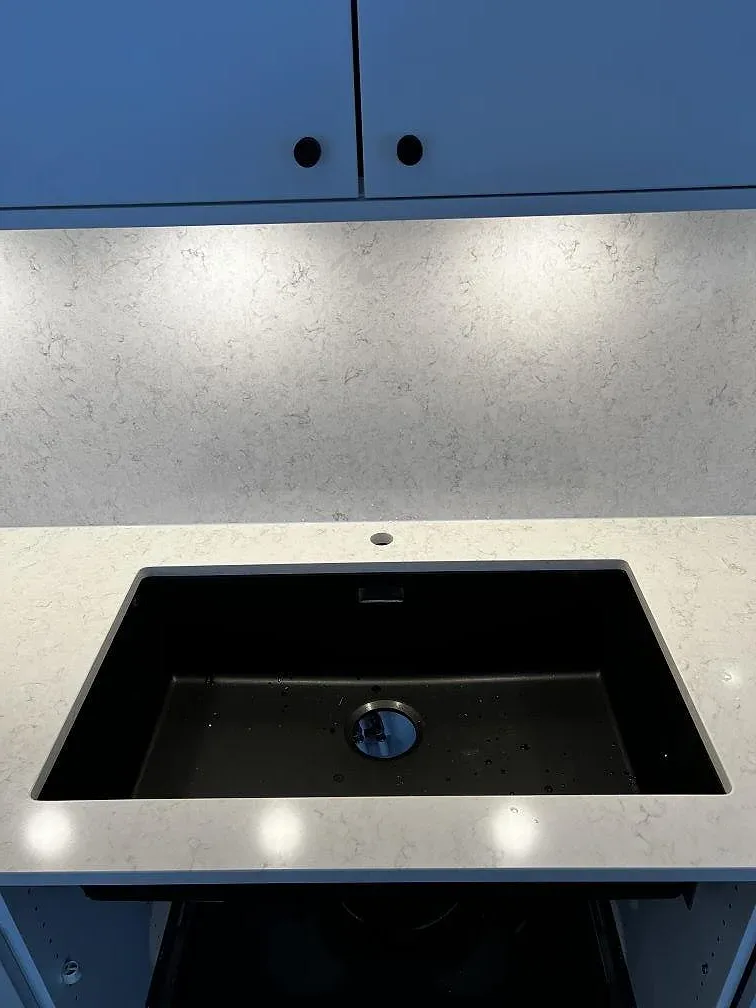 Køkkenbordplade i Silestone Snowy Ibiza, Kalmar – billede 3