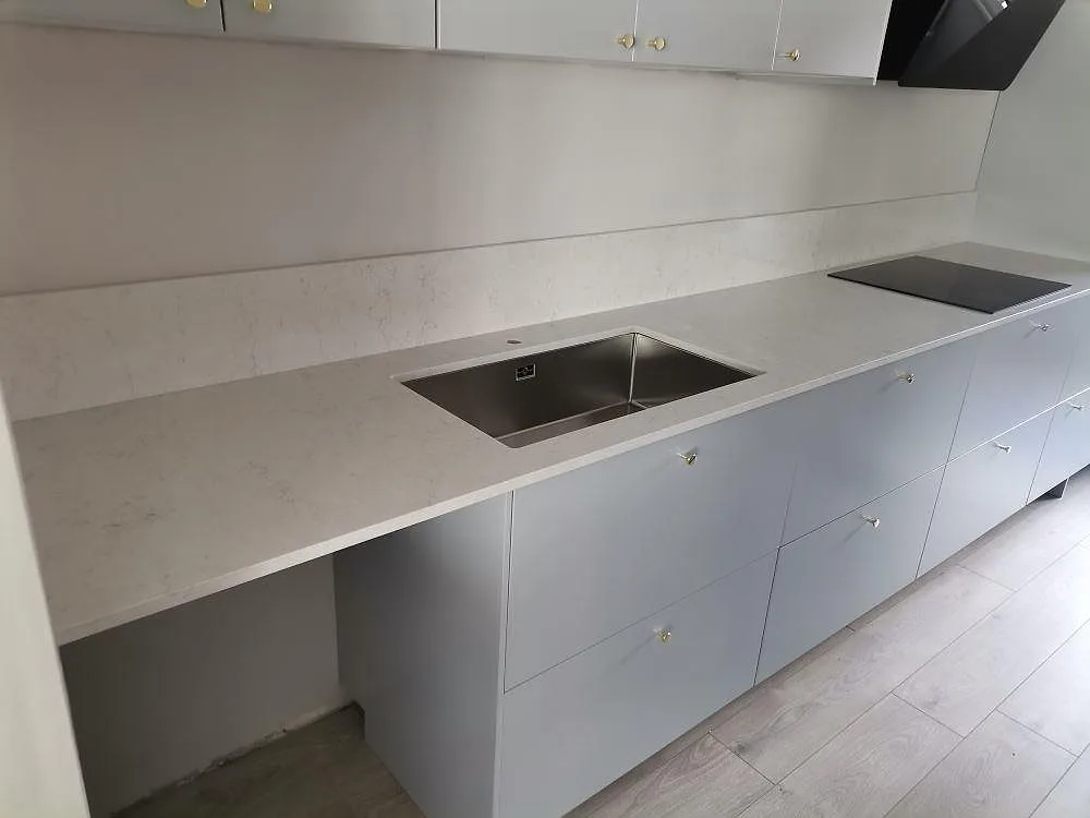 Køkkenbordplade i Silestone Snowy Ibiza, Katrineholm – billede 2