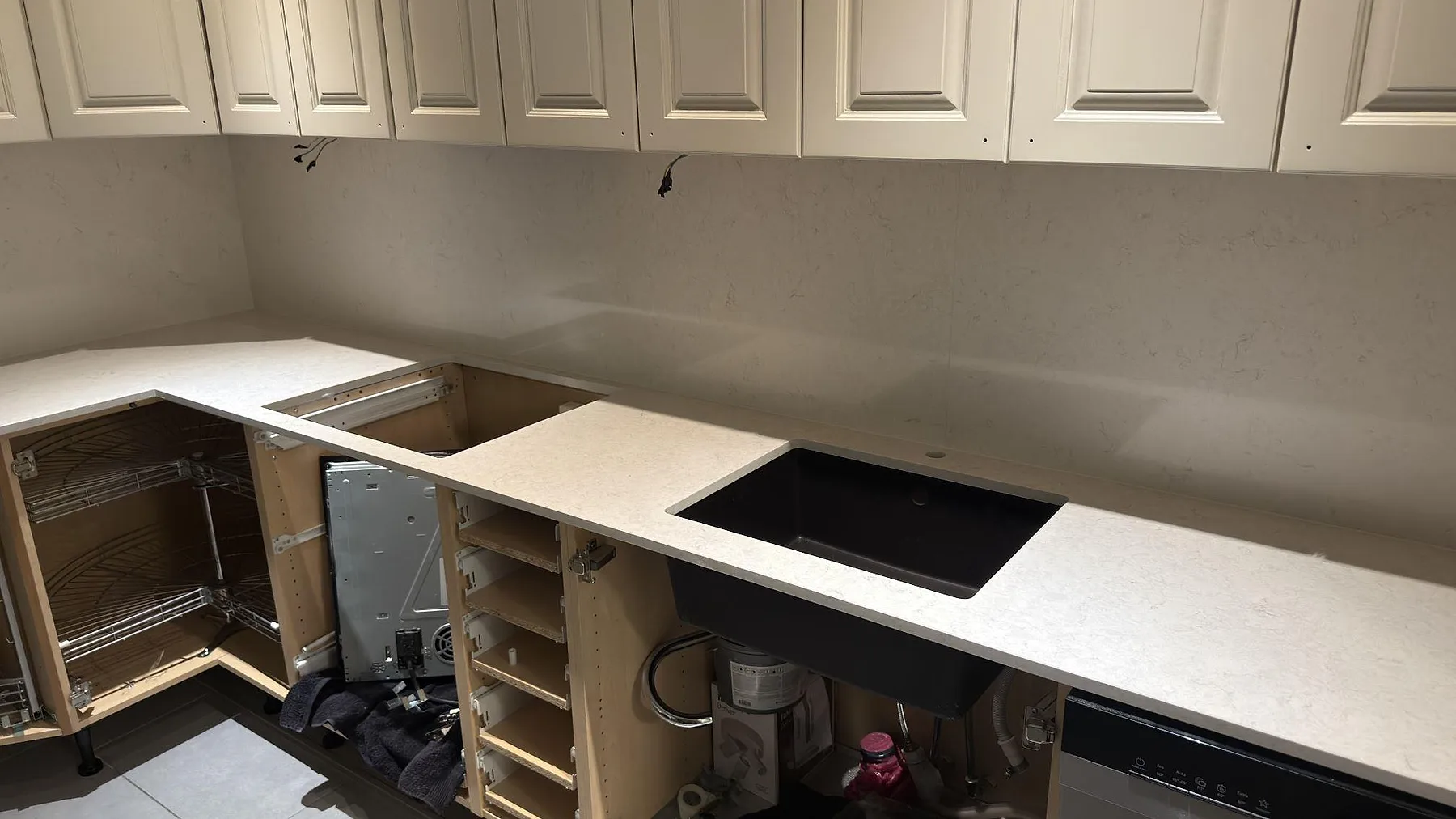 Køkkenbordplade i Silestone Snowy Ibiza, Katrineholm – billede 2
