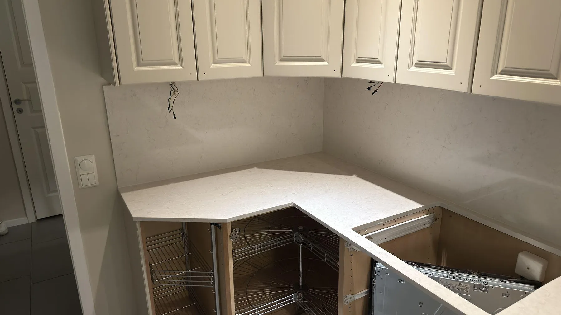 Køkkenbordplade i Silestone Snowy Ibiza, Katrineholm – billede 4