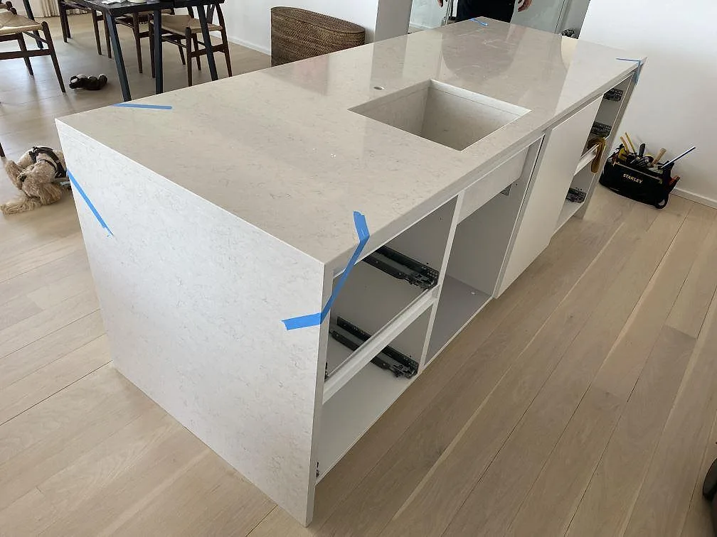 Køkkenbordplade i Silestone Snowy Ibiza, København V – billede 6