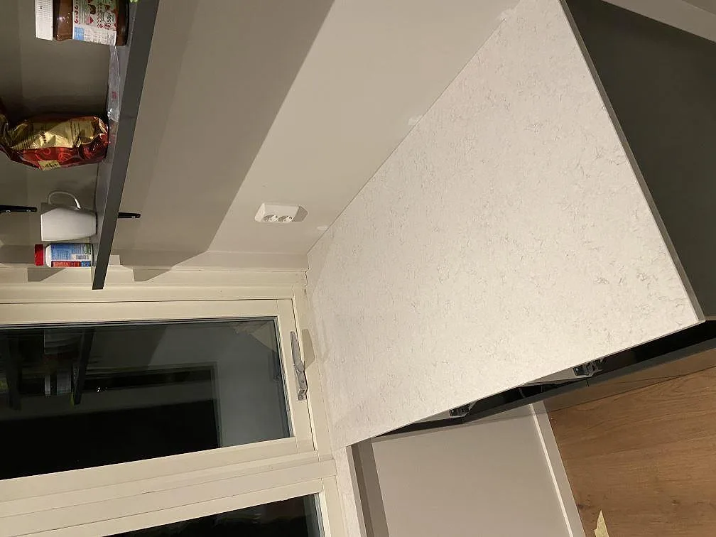 Køkkenbordplade i Silestone Snowy Ibiza, Kullavik – billede 6