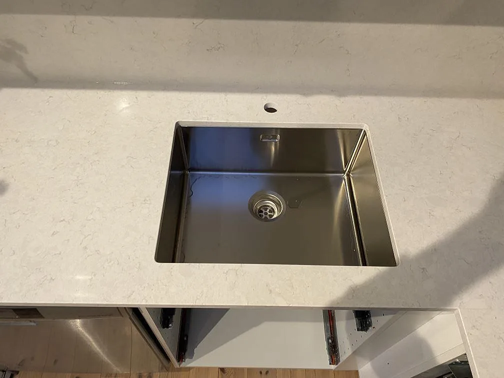 Køkkenbordplade i Silestone Snowy Ibiza, Kungsbacka – billede 3