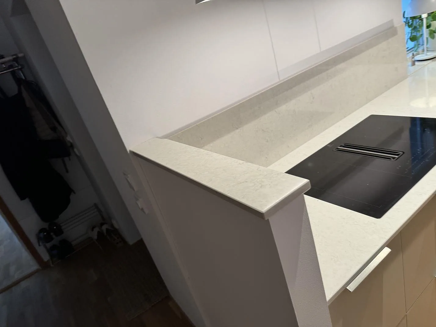 Køkkenbordplade i Silestone Snowy Ibiza, Landskrona – billede 5