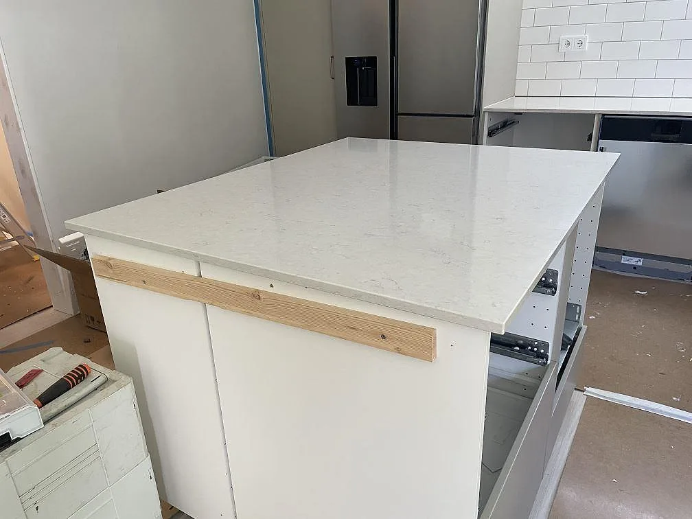 Køkkenbordplade i Silestone Snowy Ibiza, Landvetter – billede 4