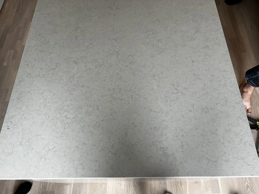 Køkkenbordplade i Silestone Snowy Ibiza, Limhamn – billede 3