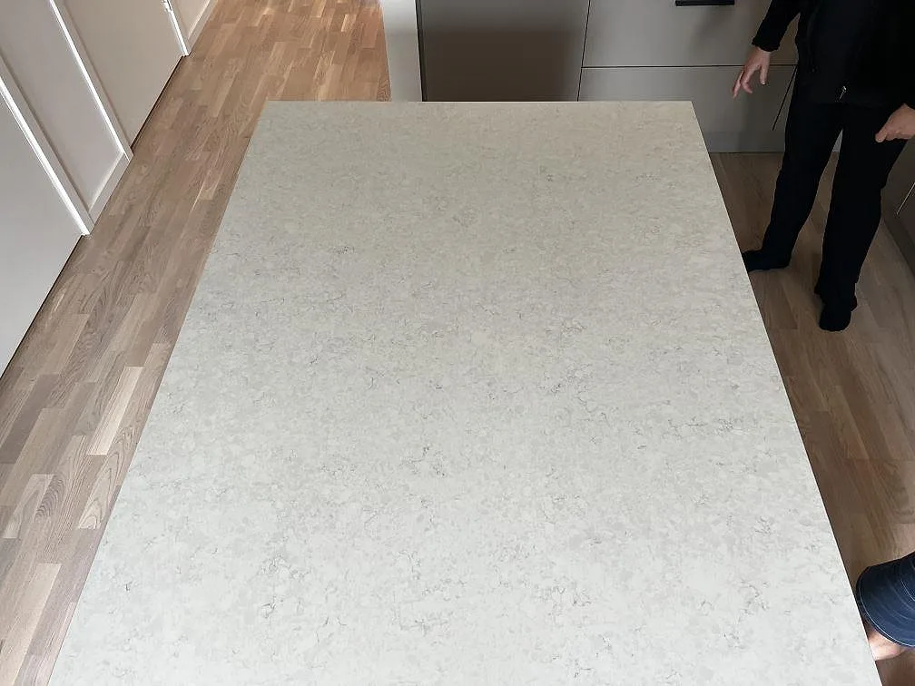 Køkkenbordplade i Silestone Snowy Ibiza, Limhamn – billede 2