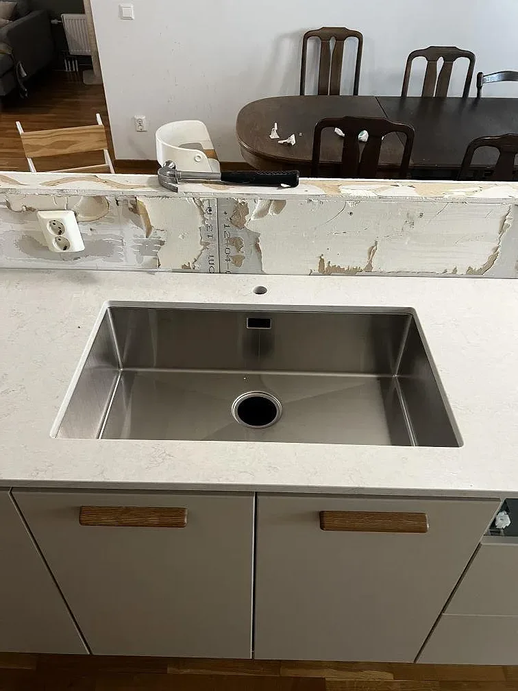 Køkkenbordplade i Silestone Snowy Ibiza, Limhamn – billede 3
