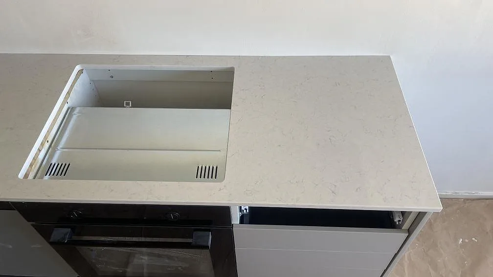 Køkkenbordplade i Silestone Snowy Ibiza, Limhamn – billede 4