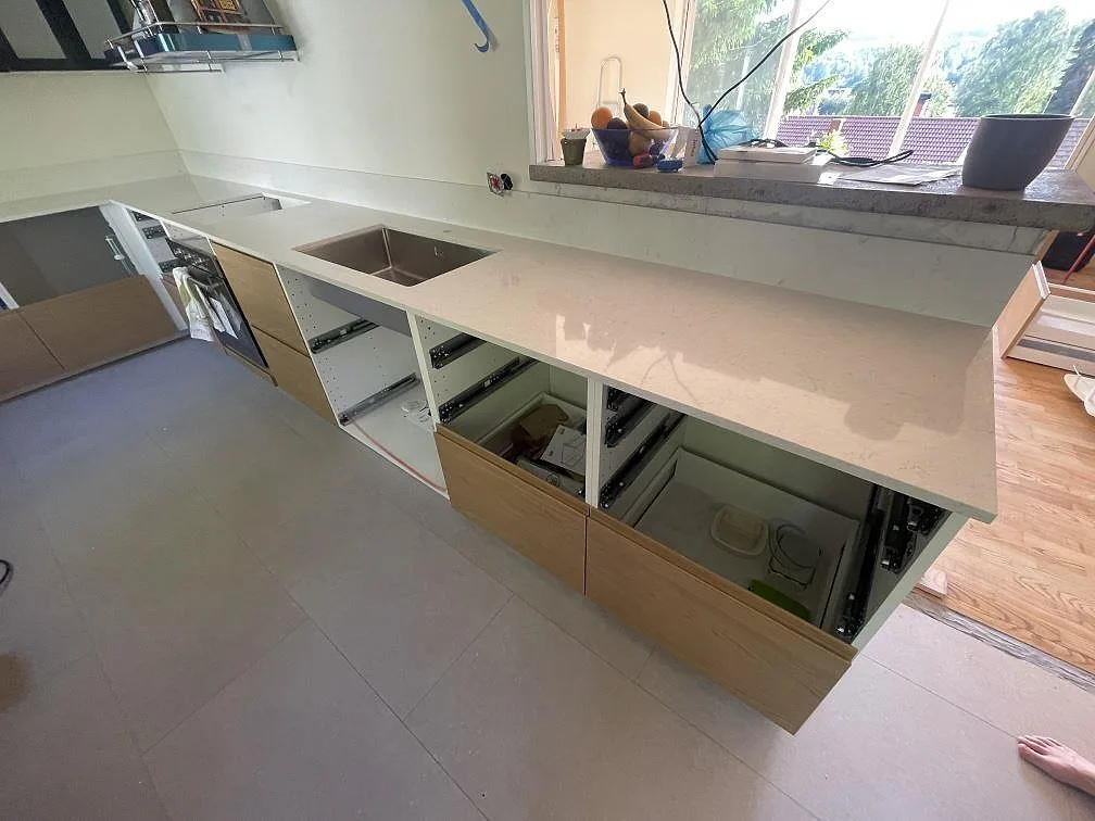 Køkkenbordplade i Silestone Snowy Ibiza, Ludvika – billede 3