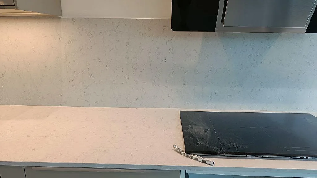 Køkkenbordplade i Silestone Snowy Ibiza, Lund – billede 5