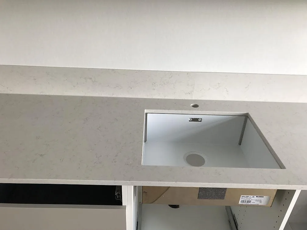 Køkkenbordplade i Silestone Snowy Ibiza, Lund – billede 4