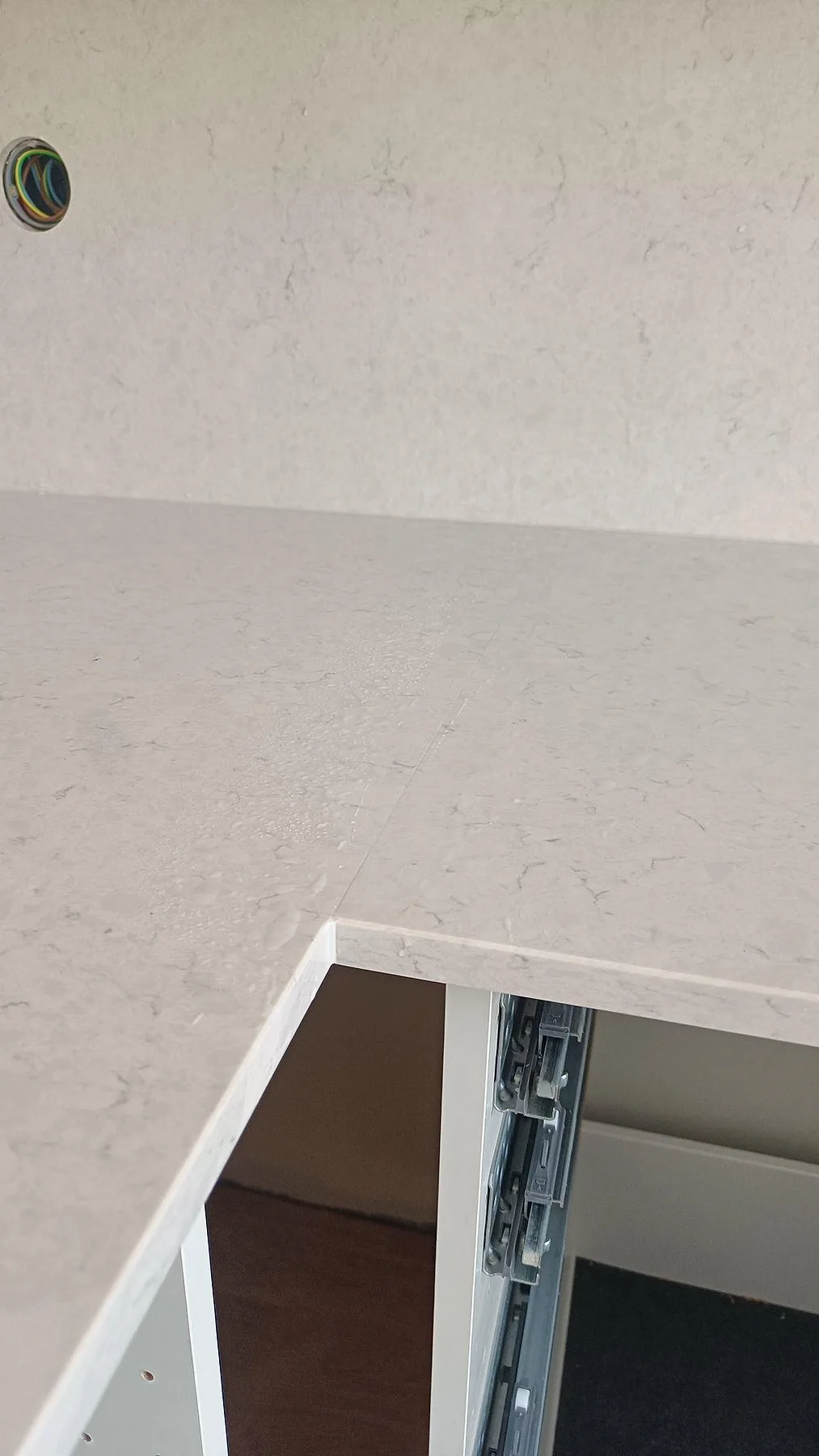 Køkkenbordplade i Silestone Snowy Ibiza, Lund – billede 8
