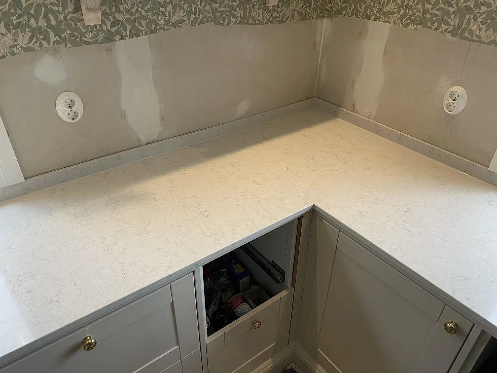 Køkkenbordplade i Silestone Snowy Ibiza, Målsryd – billede 6