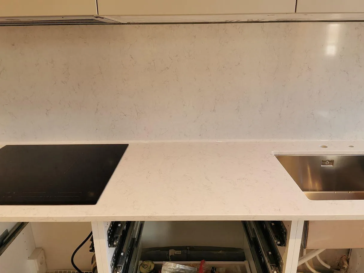 Køkkenbordplade i Silestone Snowy Ibiza, Malmö – billede 4