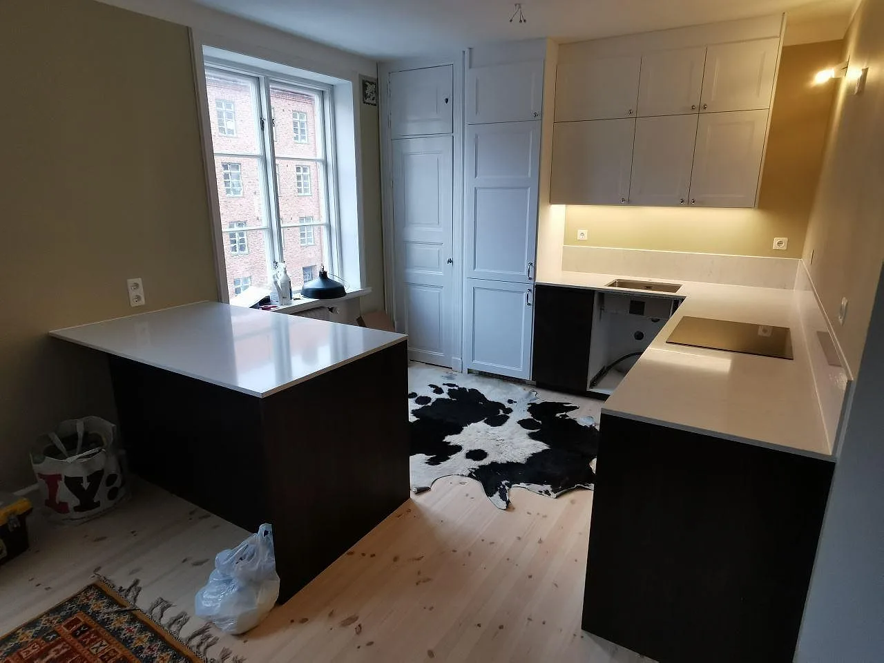Køkkenbordplade i Silestone Snowy Ibiza, Malmö