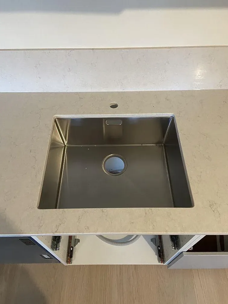 Køkkenbordplade i Silestone Snowy Ibiza, Malmö – billede 3