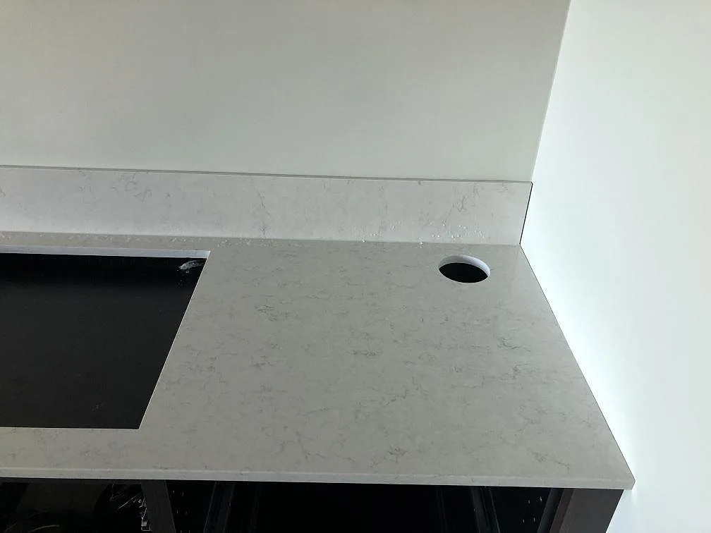 Køkkenbordplade i Silestone Snowy Ibiza, Malmö – billede 4