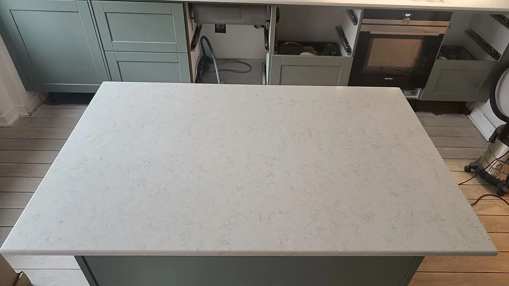 Køkkenbordplade i Silestone Snowy Ibiza, Malmö – billede 2
