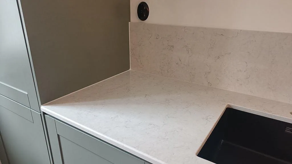 Køkkenbordplade i Silestone Snowy Ibiza, Malmö – billede 7