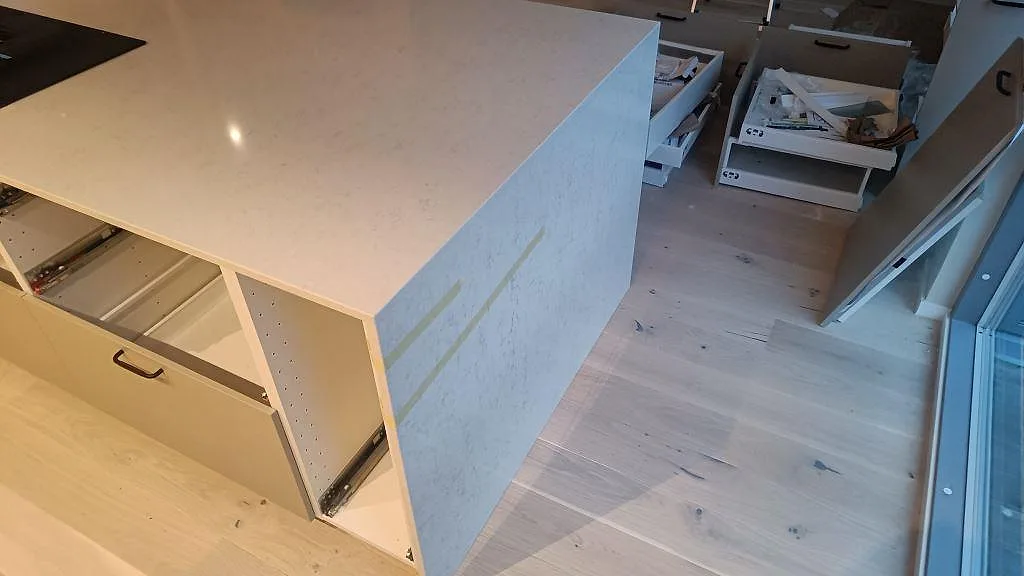 Køkkenbordplade i Silestone Snowy Ibiza, malmö – billede 6