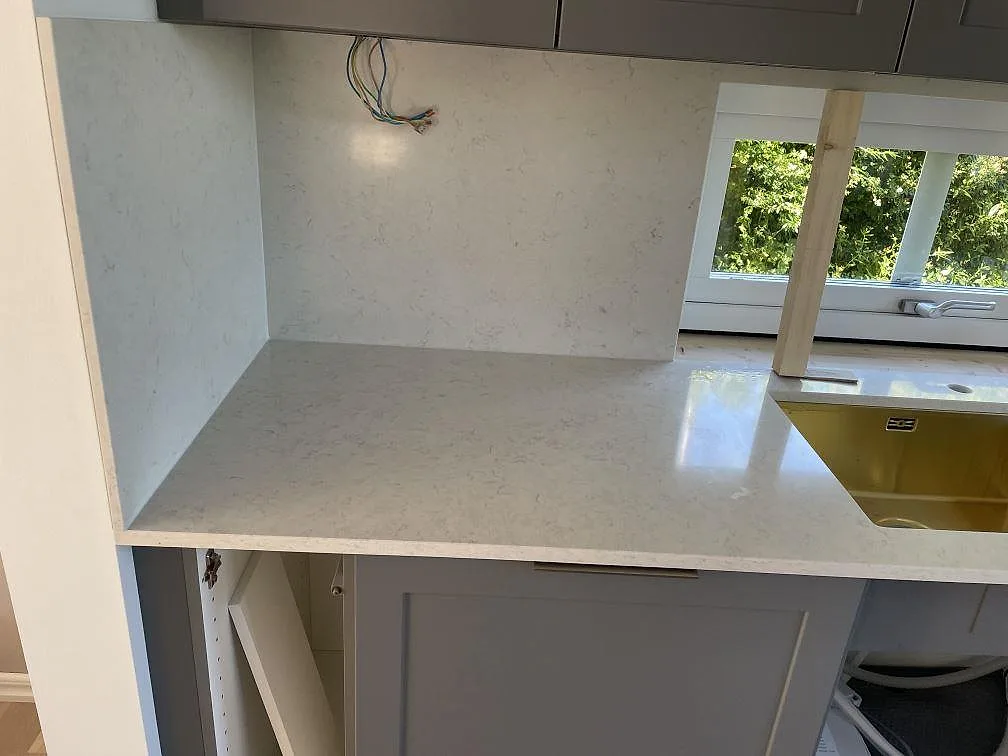 Køkkenbordplade i Silestone Snowy Ibiza, Malmö – billede 5