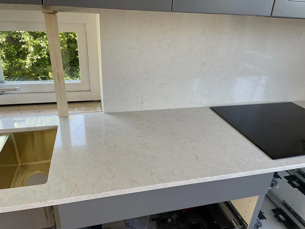 Køkkenbordplade i Silestone Snowy Ibiza, Malmö – billede 4