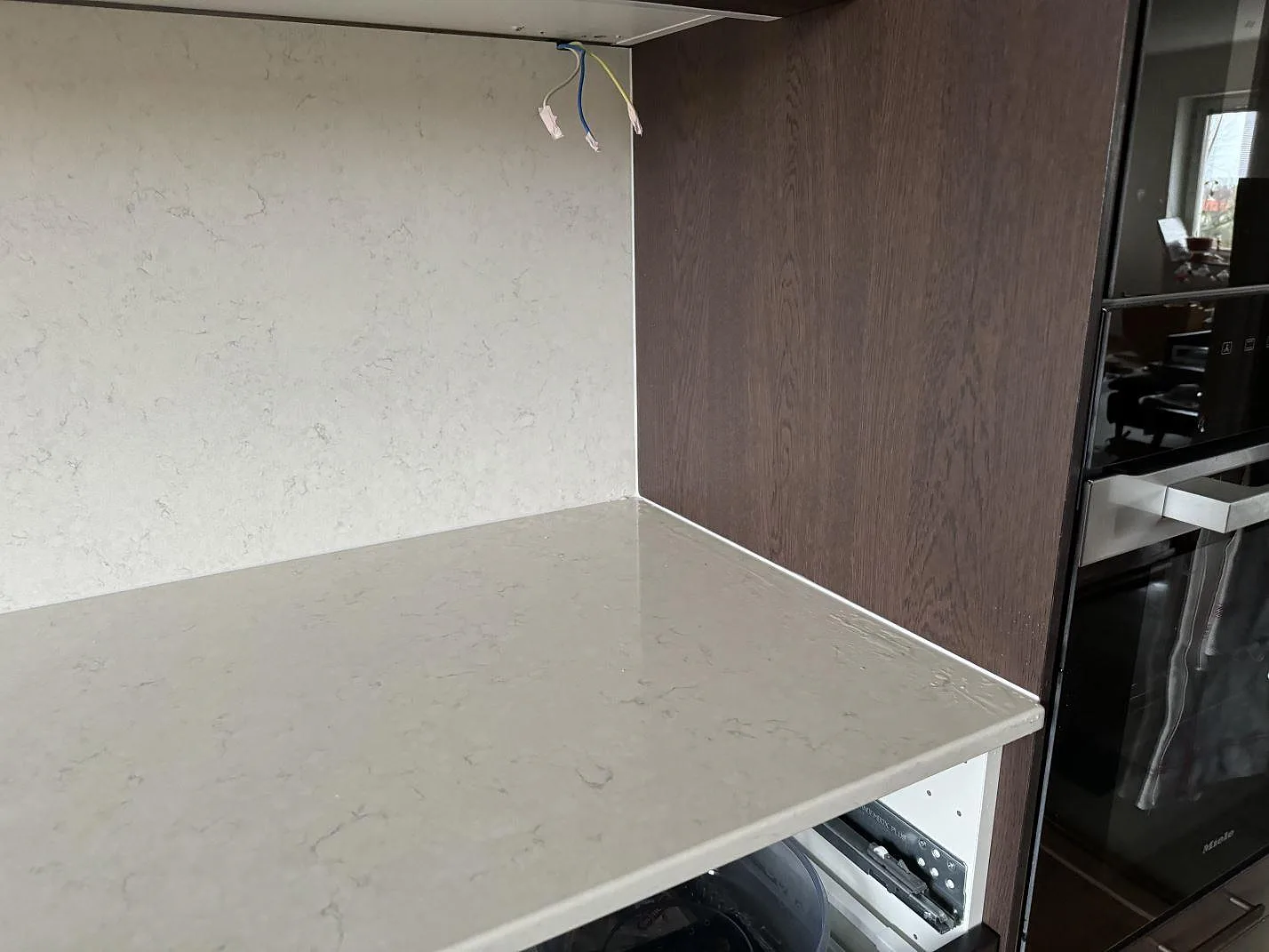 Køkkenbordplade i Silestone Snowy Ibiza, Malmö – billede 4