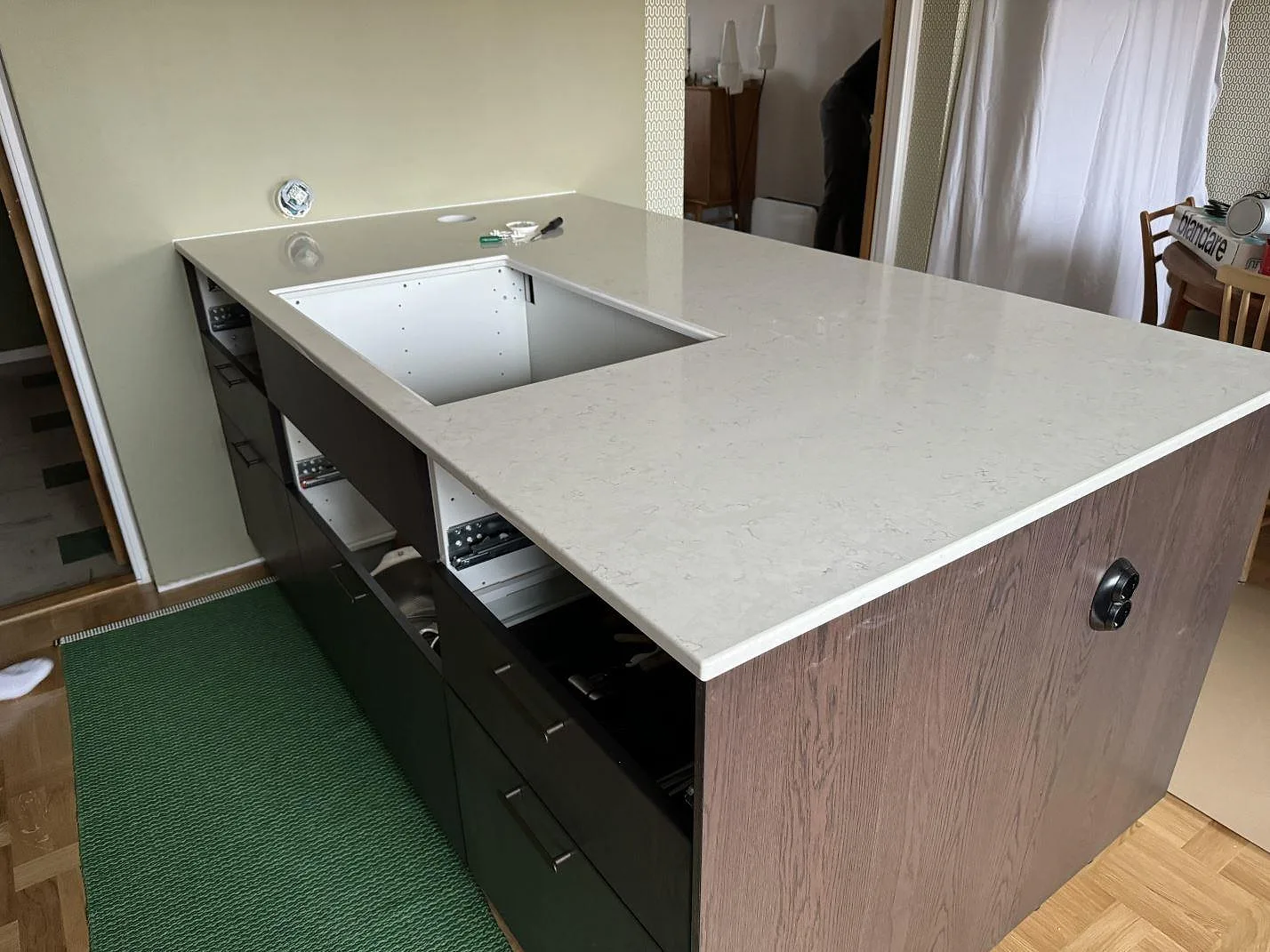 Køkkenbordplade i Silestone Snowy Ibiza, Malmö