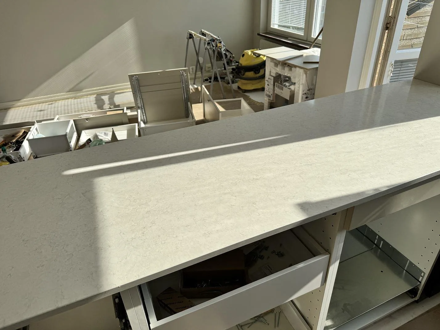 Køkkenbordplade i Silestone Snowy Ibiza, Malmö – billede 6