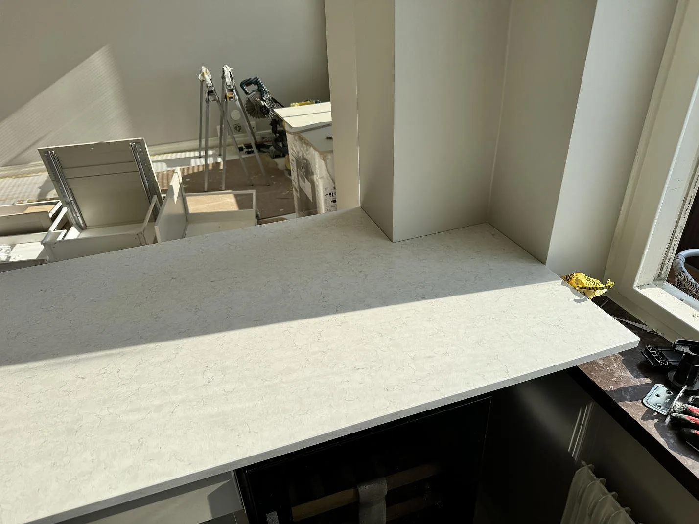 Køkkenbordplade i Silestone Snowy Ibiza, Malmö – billede 5
