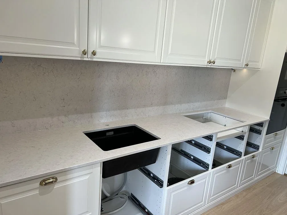 Køkkenbordplade i Silestone Snowy Ibiza, Malmö – billede 2
