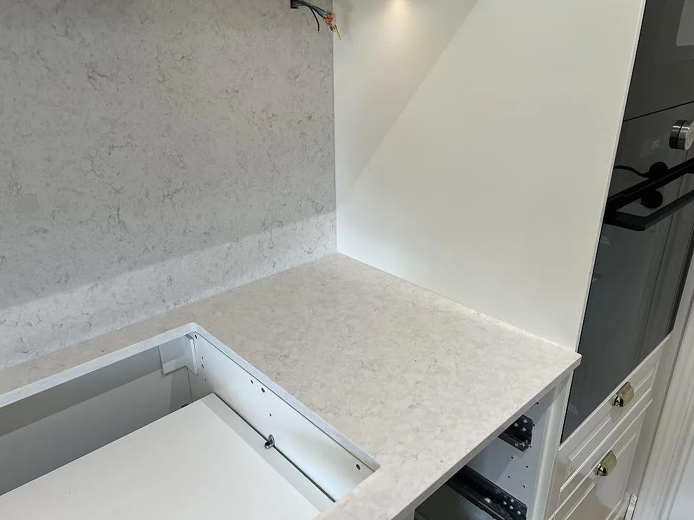 Køkkenbordplade i Silestone Snowy Ibiza, Malmö – billede 4
