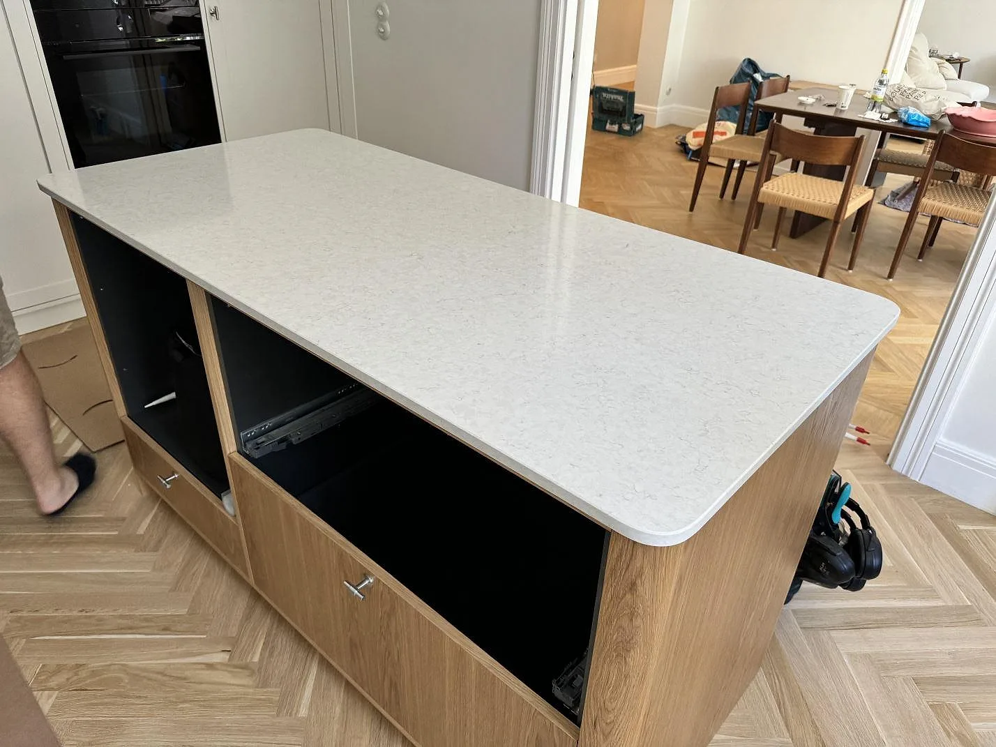 Gennemført projekt: Køkkenbordplade i Silestone Snowy Ibiza, MALMÖ.