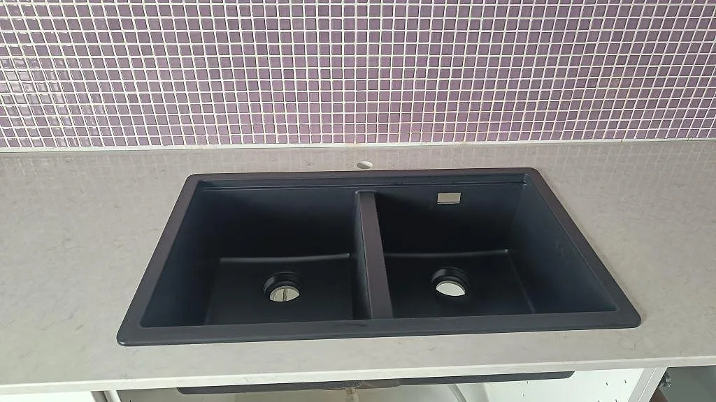 Køkkenbordplade i Silestone Snowy Ibiza, Malmö – billede 3