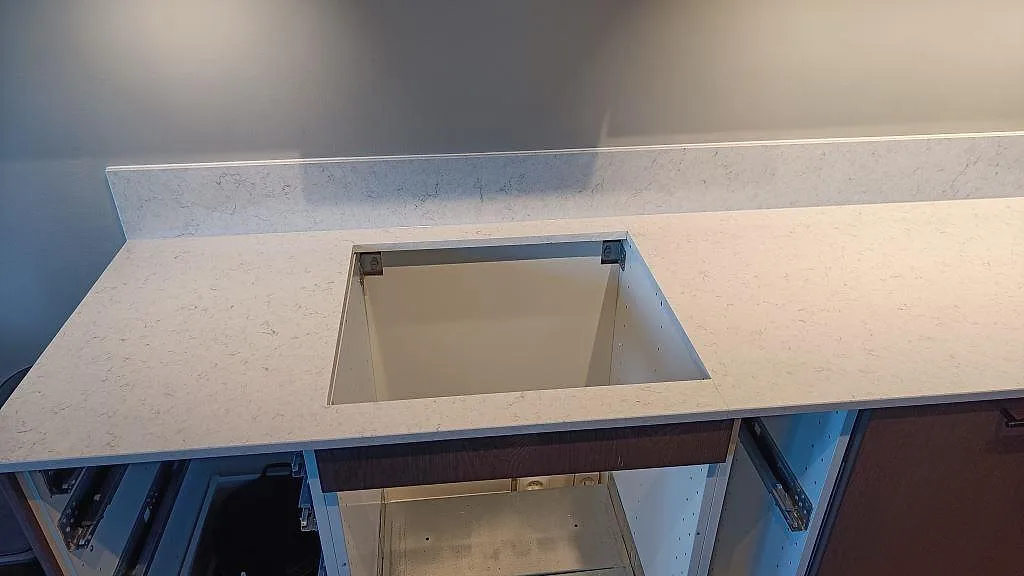 Køkkenbordplade i Silestone Snowy Ibiza, Malmö – billede 3