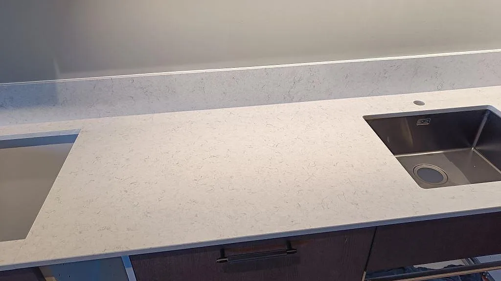 Køkkenbordplade i Silestone Snowy Ibiza, Malmö – billede 4