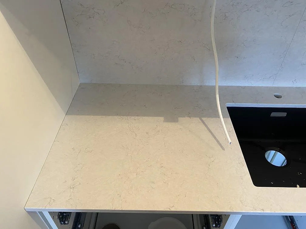 Køkkenbordplade i Silestone Snowy Ibiza, Malmö – billede 5