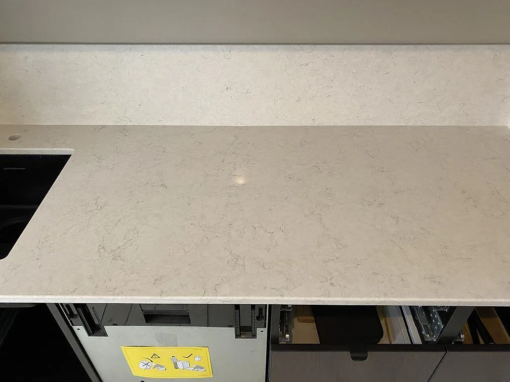 Køkkenbordplade i Silestone Snowy Ibiza, Malmö – billede 4