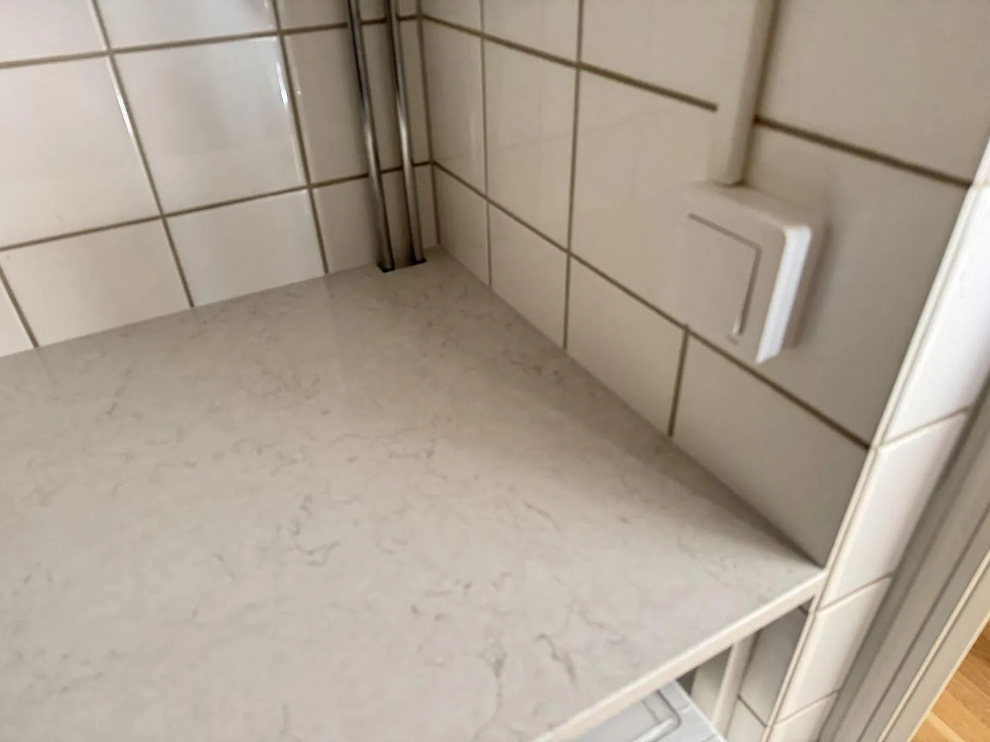 Køkkenbordplade i Silestone Snowy Ibiza, Malmö – billede 8