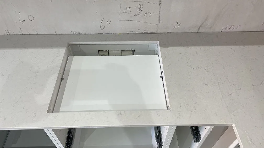 Køkkenbordplade i Silestone Snowy Ibiza, Malmö – billede 5