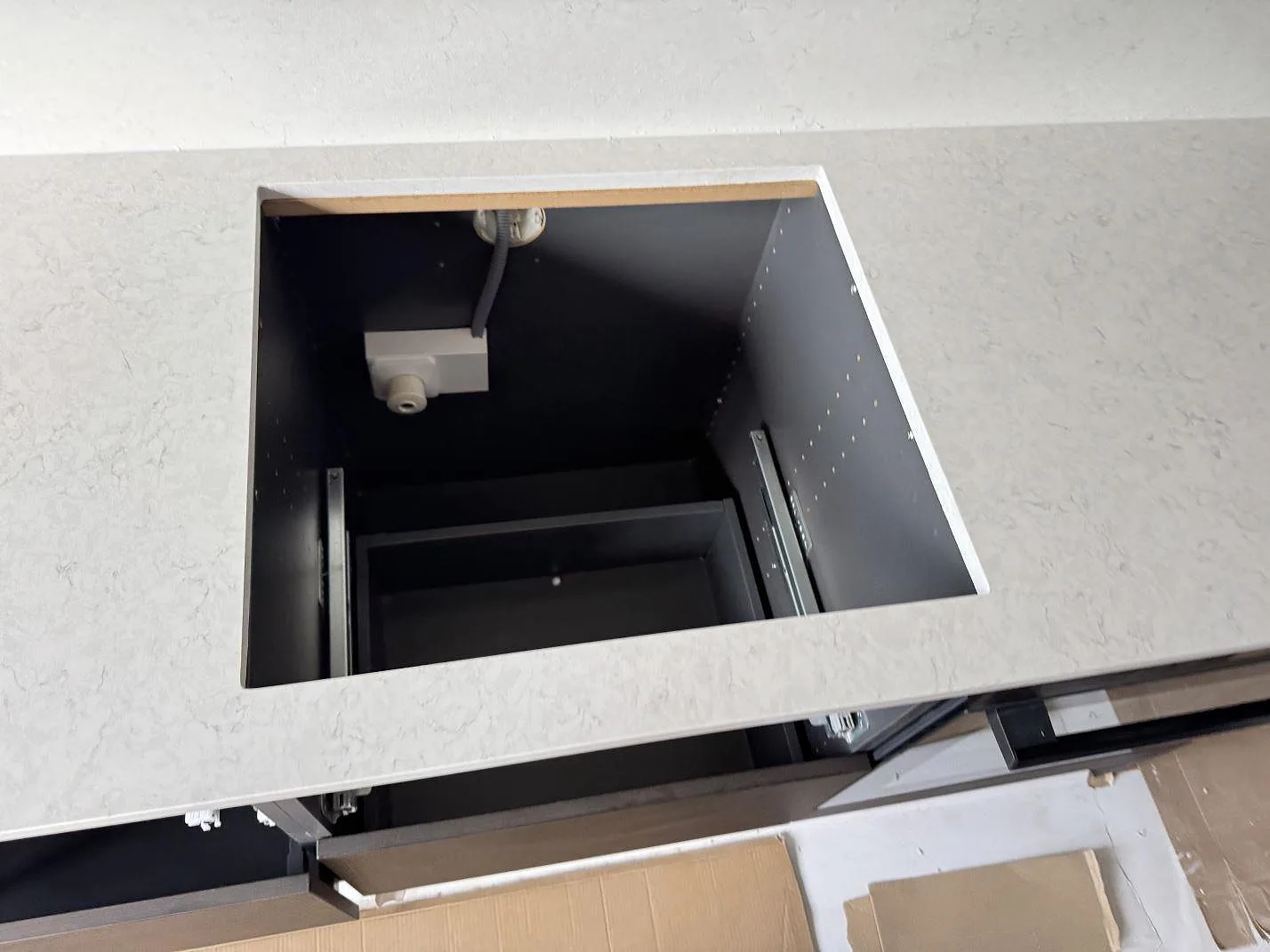 Køkkenbordplade i Silestone Snowy Ibiza, Malmö – billede 6