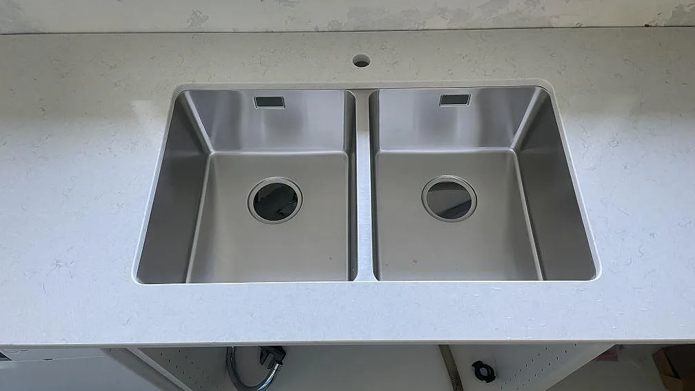 Køkkenbordplade i Silestone Snowy Ibiza, Mellbystrand – billede 2