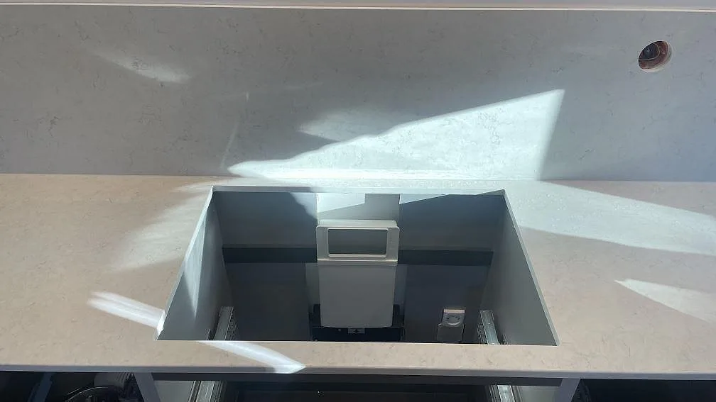 Køkkenbordplade i Silestone Snowy Ibiza, Mölndal – billede 3