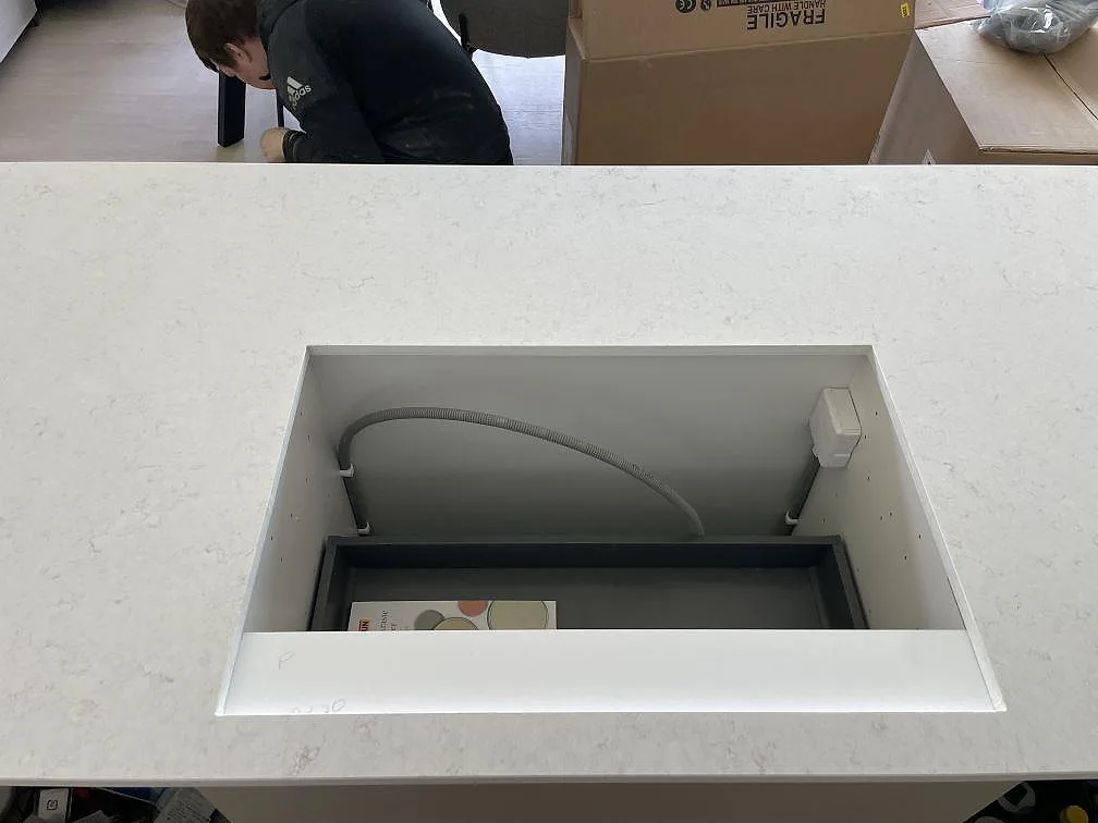 Køkkenbordplade i Silestone Snowy Ibiza, Nacka strand – billede 7