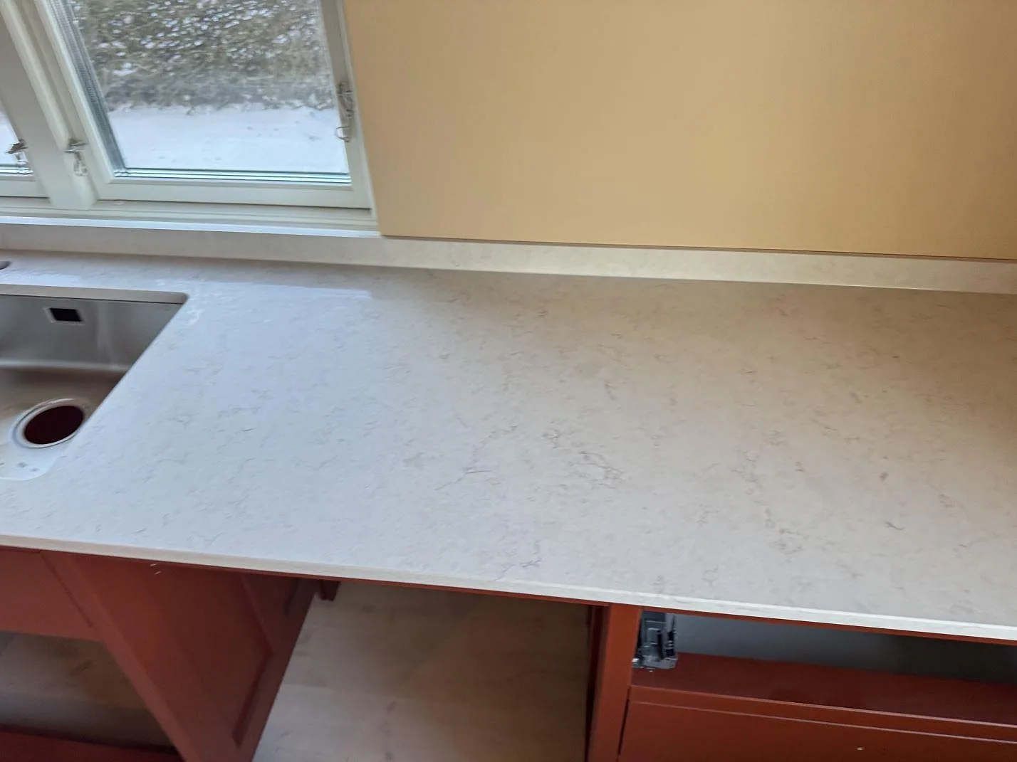 Køkkenbordplade i Silestone Snowy Ibiza, Östra Vemmerlöv – billede 5