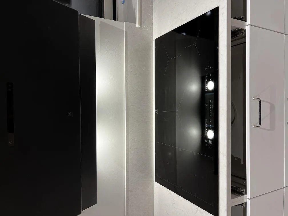 Køkkenbordplade i Silestone Snowy Ibiza, Olofstorp – billede 2