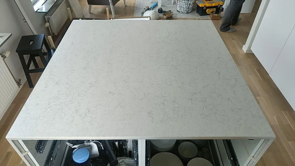 Køkkenbordplade i Silestone Snowy Ibiza, Oxie – billede 6